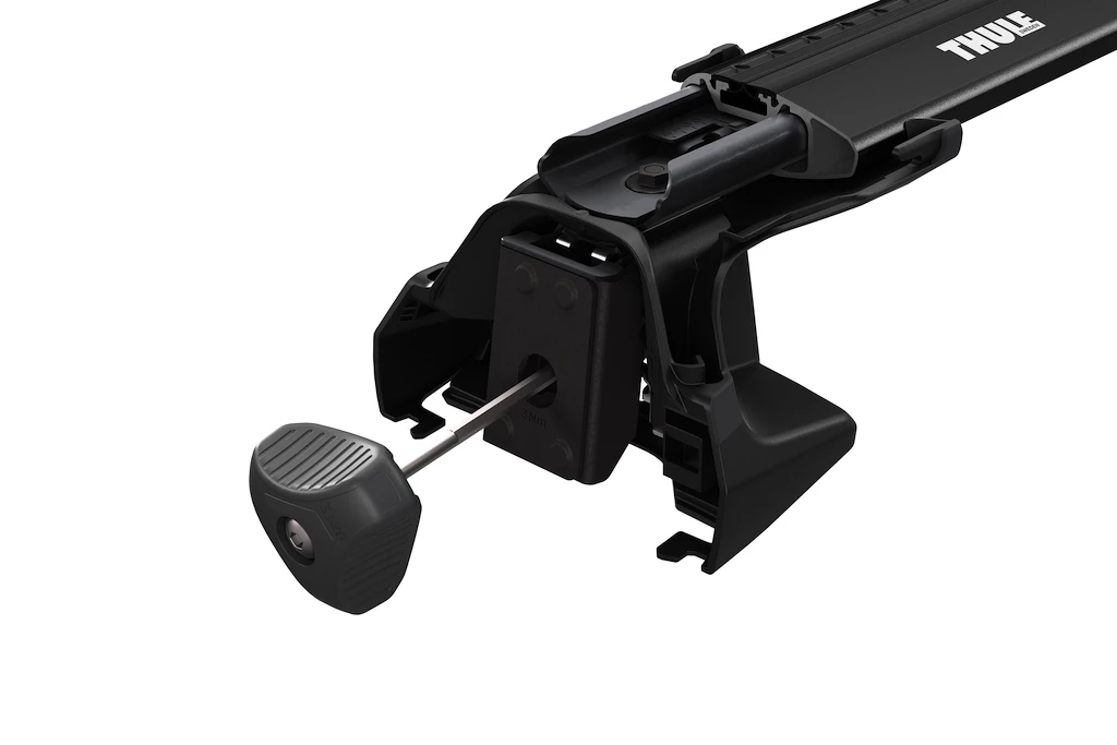 Bagażnik dachowy Thule Edge Black Hyundai Accent 4-dr Sedan z gołym dachem 18-24
