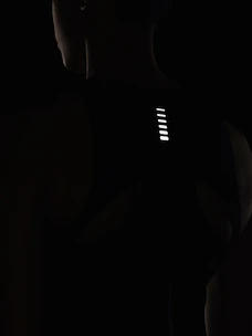 Damski podkoszulek Under Armour  IsoChill Run Laser Tank-BLK