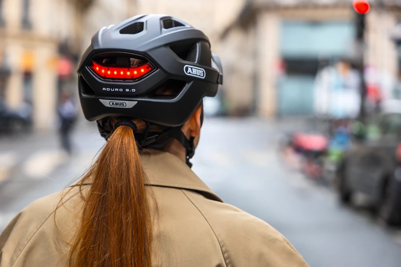Kask rowerowy Abus Aduro 3.0 Led Glacier Blue L