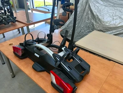 Preizkušeno -  Bagażnik rowerowy na hak holowniczy Thule VeloCompact 2 (924)