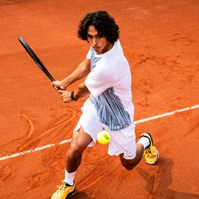Tenis