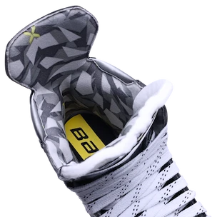 Rolki do hokeja Bauer Vapor X3 RH Junior EUR 34, R (Regular)